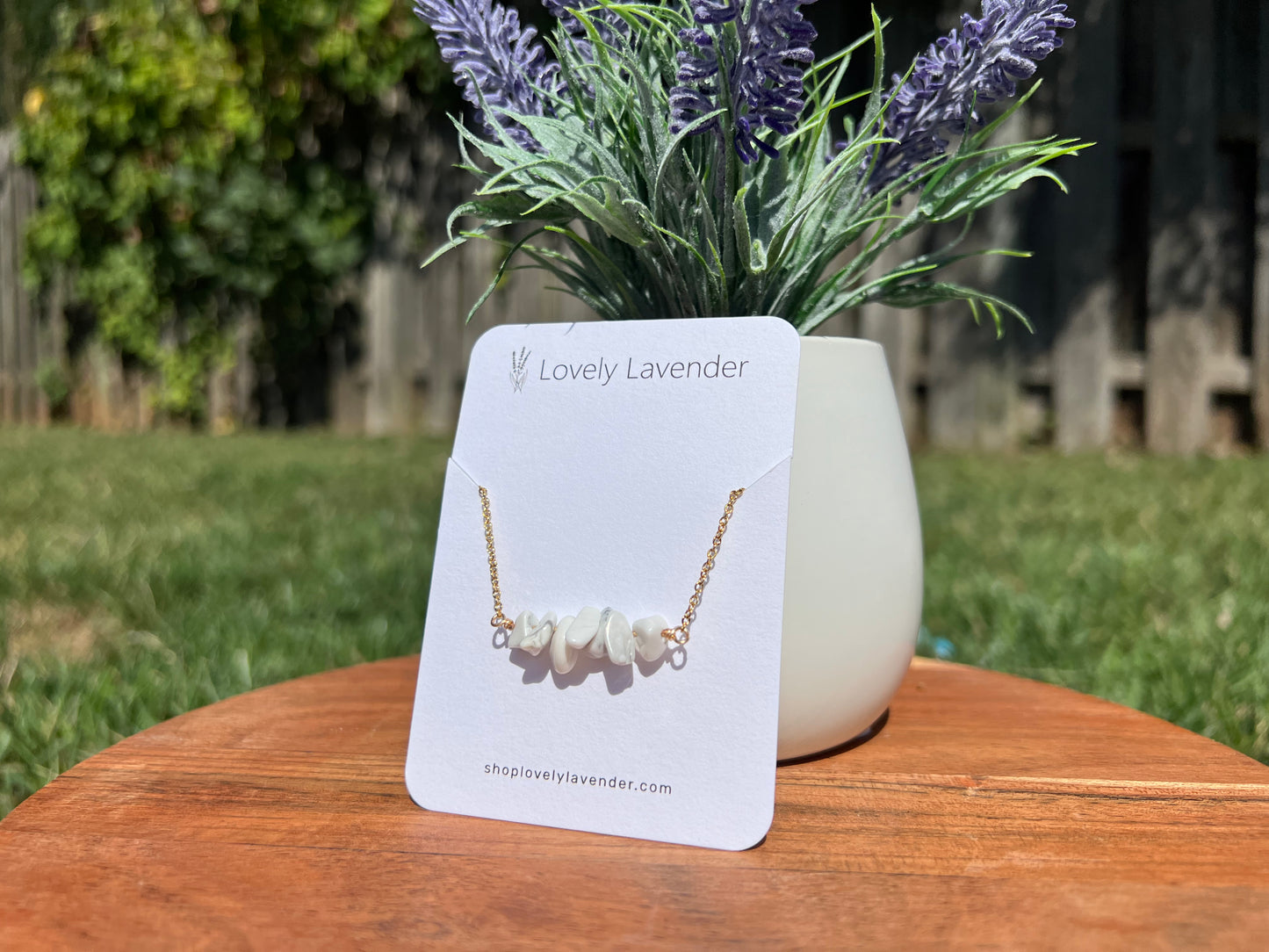 White Howlite Necklace - Gold