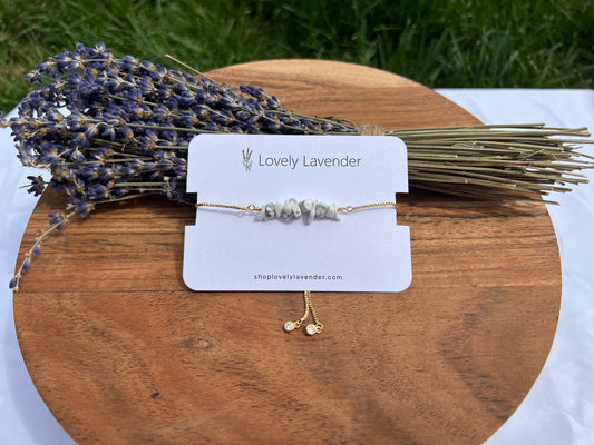 White Howlite Bracelet - Gold